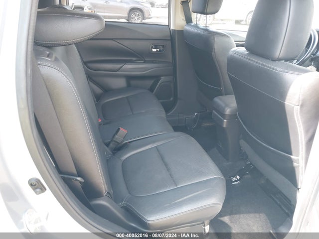JA4AD3A33HZ052047 Mitsubishi Outlander Se/sel