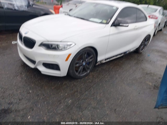 BMW M235i Xdrive 2016 WBA1J9C54GV371587 Image 2