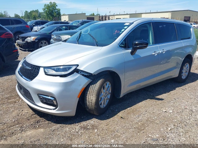 2C4RC1BG2RR145302 Chrysler Pacifica Touring L