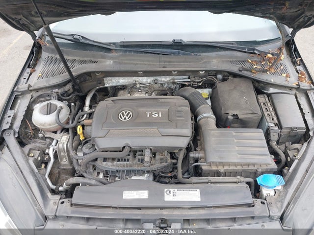 3VWC17AU2GM523562 Volkswagen Golf Sportwagen Tsi Limited Edition