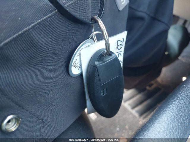KNMAT2MV2FP510637 Nissan ROGUE SV