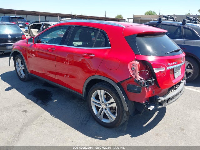 WDCTG4EB9FJ166959 Mercedes-Benz GLA 250