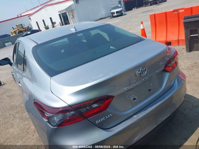 Toyota CAMRY LE 2022 4T1C11AK0NU670238 Image 3