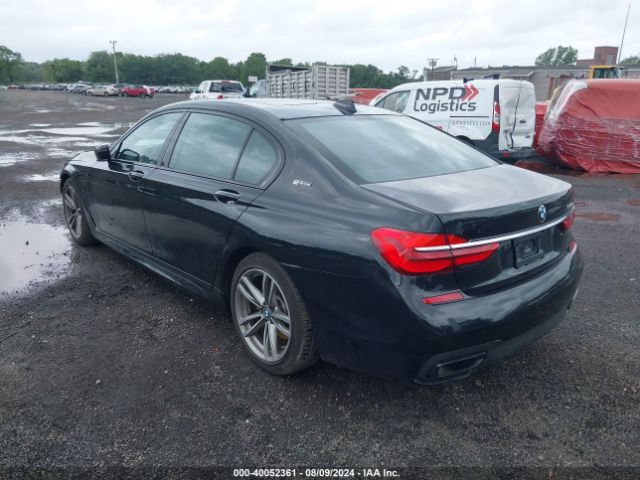 2019 BMW 740E WBA7J2C54KB246374 Photo 2