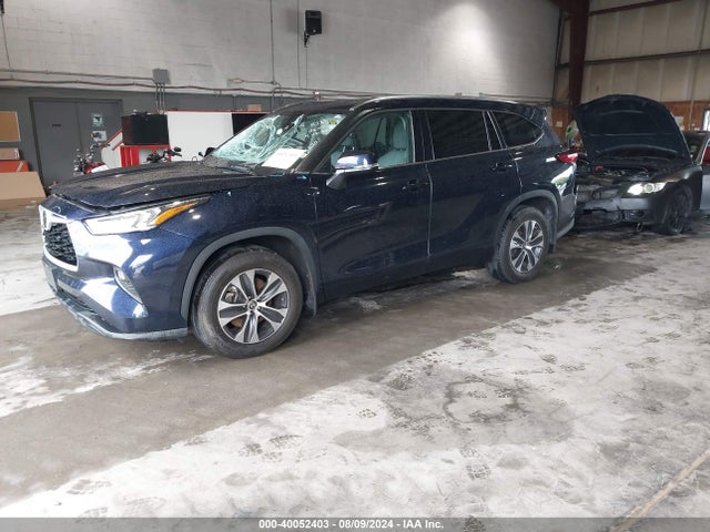 Toyota Highlander Xle 2020 5TDGZRBH1LS522620 Image 2