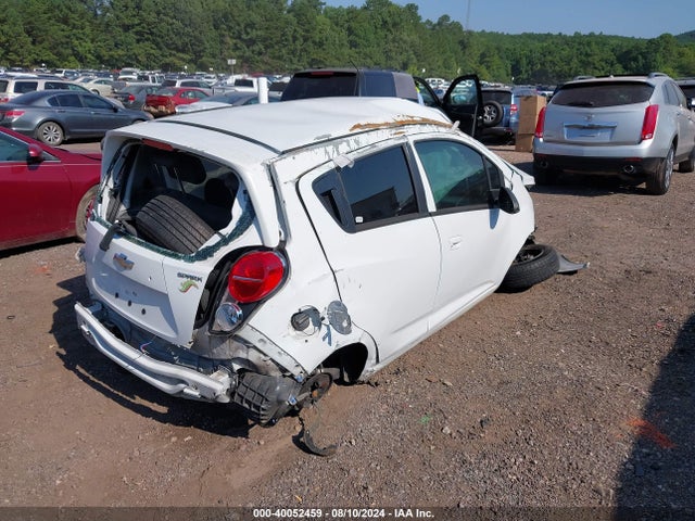 Chevrolet Spark 1lt Cvt 2015 KL8CD6S9XFC735049 Image 4
