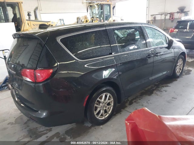 2C4RC1CG2PR597388 Chrysler Voyager Lx