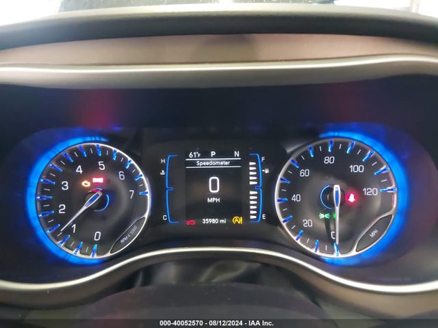 2C4RC1CG2PR597388 Chrysler Voyager Lx
