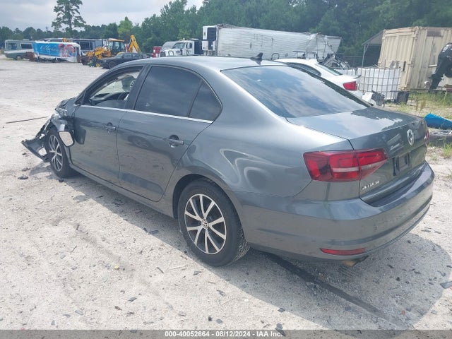 3VWDB7AJ4JM239297 Volkswagen Jetta 1.4t Se/1.4t Wolfsburg Edition