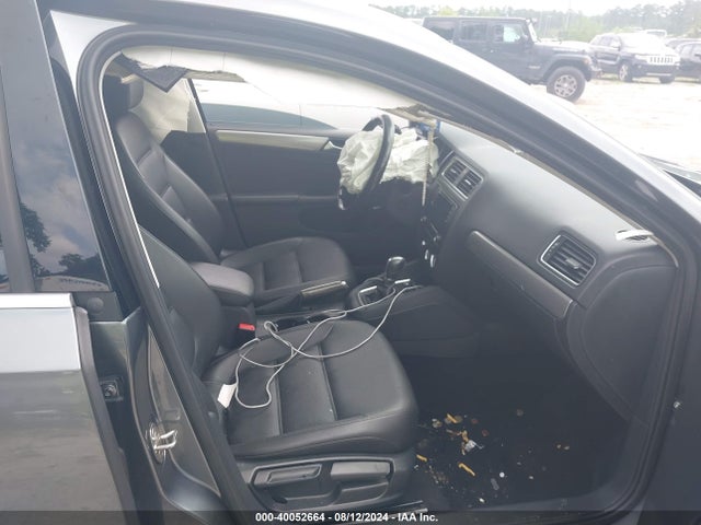 3VWDB7AJ4JM239297 Volkswagen Jetta 1.4t Se/1.4t Wolfsburg Edition