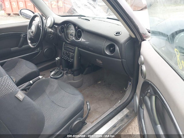 2004 MINI COOPER WMWRC33414TJ56113 Photo 4