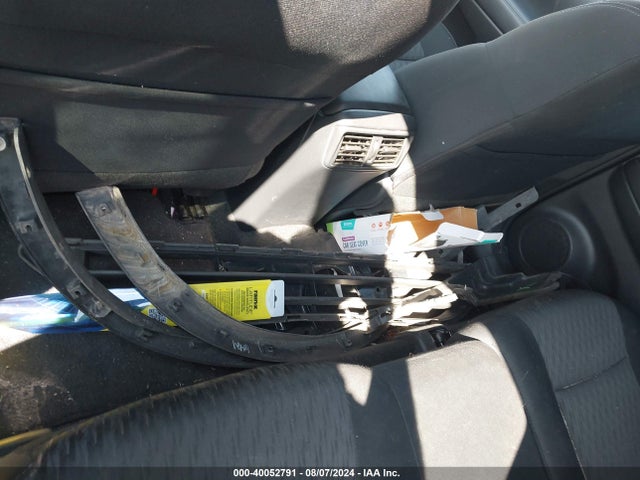 Nissan ROGUE SV 2017 KNMAT2MVXHP536180 Image 12