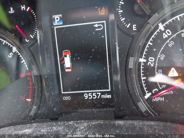 Toyota 4RUNNER SR5 2024 JTEEU5JR8R5308839 Image 15