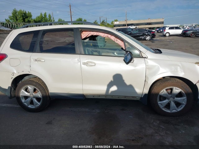Subaru Forester 2.5i Premium 2015 JF2SJADCXFH441694 Image 13