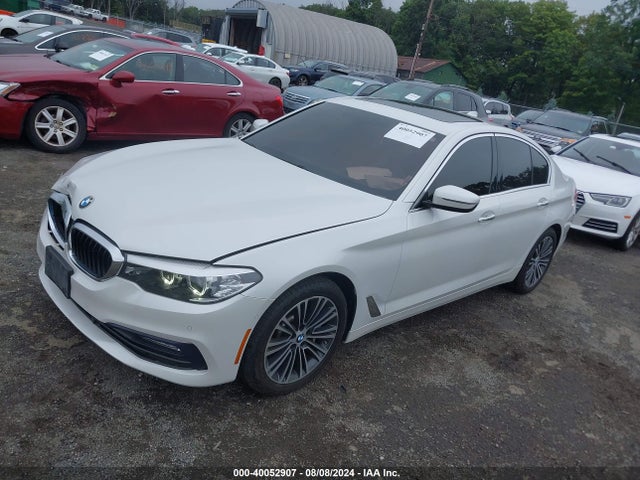 WBAJA7C38HG903822 BMW 530i Xdrive
