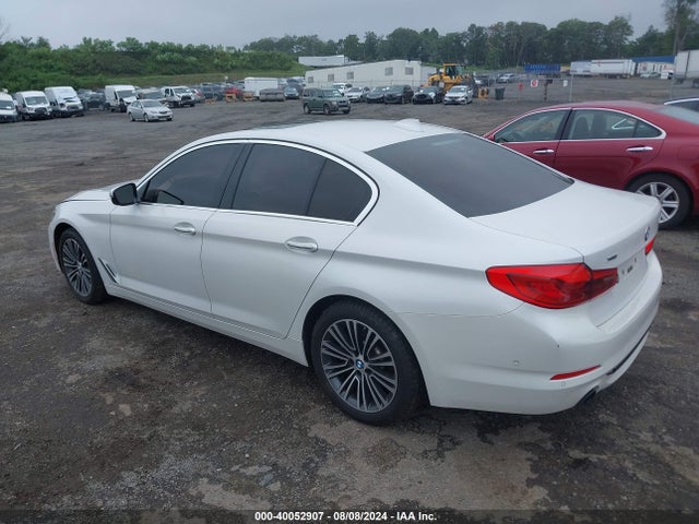 WBAJA7C38HG903822 BMW 530i Xdrive