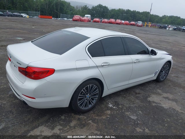 WBAJA7C38HG903822 BMW 530i Xdrive