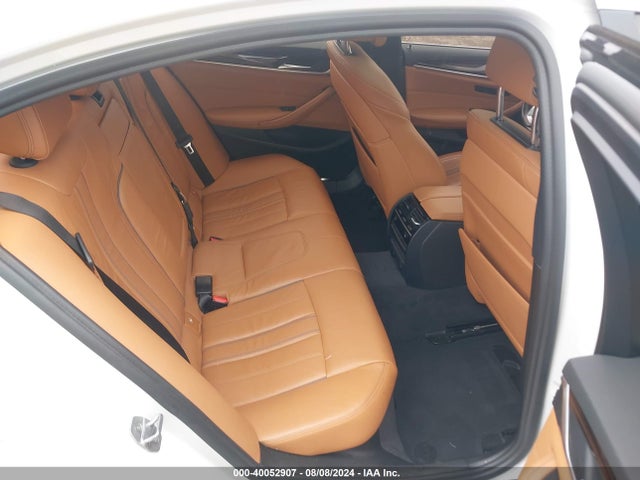 WBAJA7C38HG903822 BMW 530i Xdrive