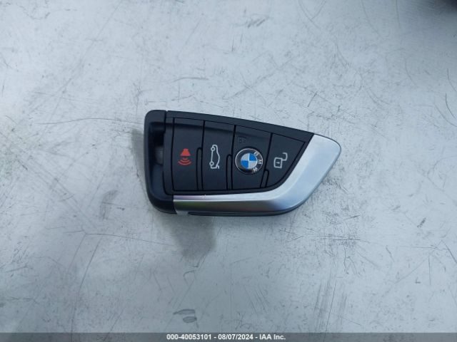 3MW5R1J04M8B85002 BMW 330I