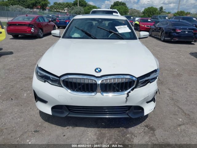 3MW5R1J04M8B85002 BMW 330I