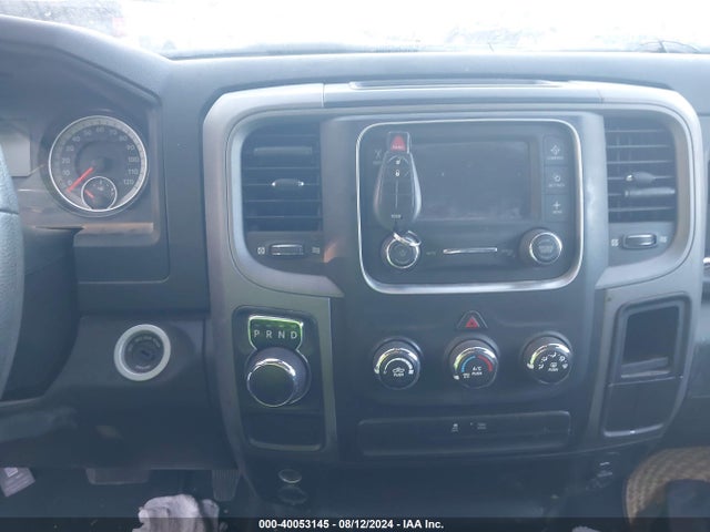 3C6RR6KG7NG187760 RAM 1500 Classic Tradesman  4x2 5'7 Box