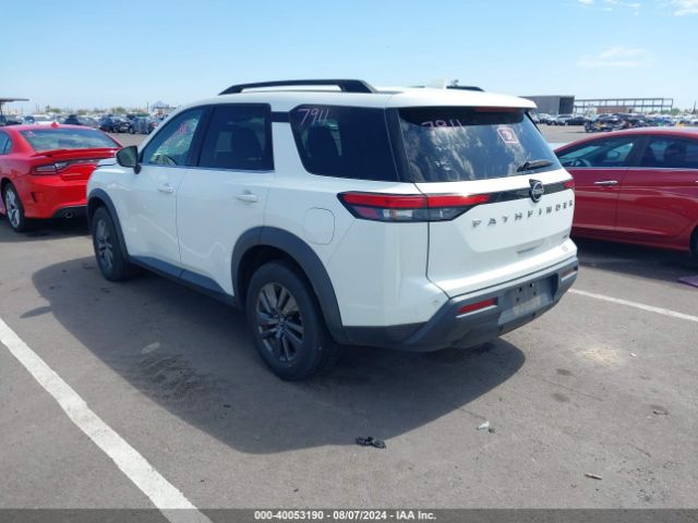 5N1DR3BA2NC213497 Nissan Pathfinder Sv 2wd