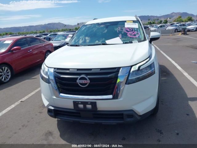 5N1DR3BA2NC213497 Nissan Pathfinder Sv 2wd