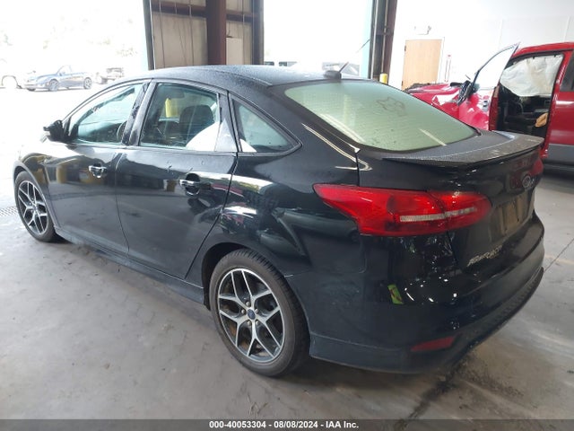 Aukcja sprzedaży 2015 Ford Focus Se, vin: 1FADP3F28FL386588, numer aukcji: 40053304