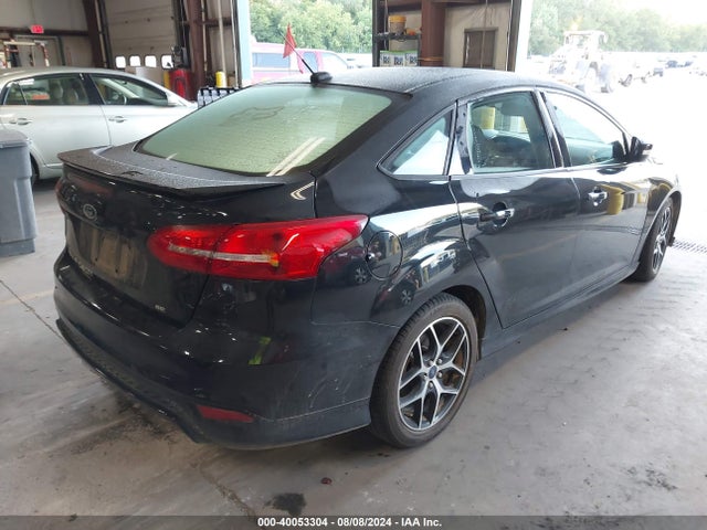 Aukcja sprzedaży 2015 Ford Focus Se, vin: 1FADP3F28FL386588, numer aukcji: 40053304