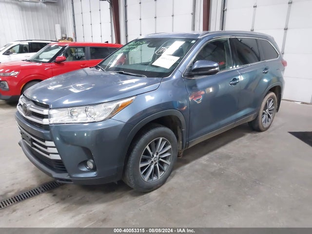 Toyota Highlander Xle 2019 5TDJZRFH2KS928856 Image 2