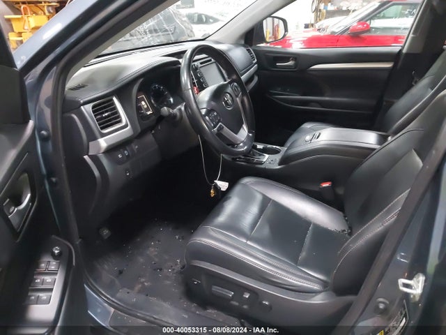 Toyota Highlander Xle 2019 5TDJZRFH2KS928856 Image 5