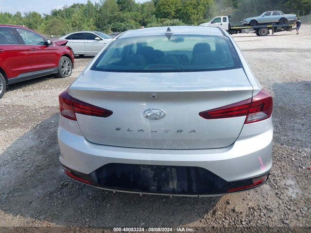 Hyundai Elantra Value Edition 2019 5NPD84LF3KH453830 Image 17
