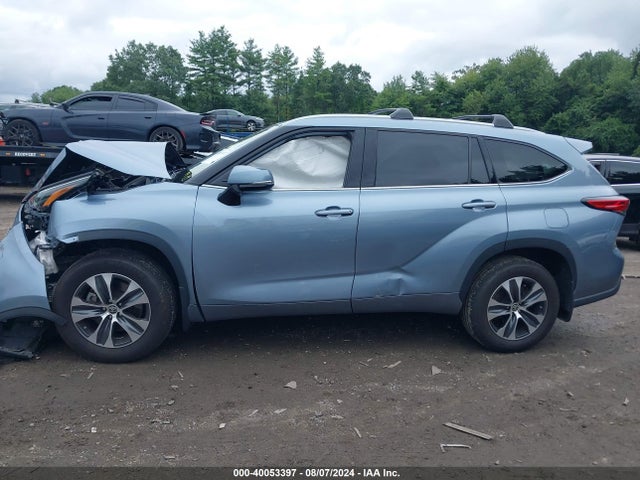 Toyota Highlander Xle 2022 5TDHZRBH6NS219470 Image 14