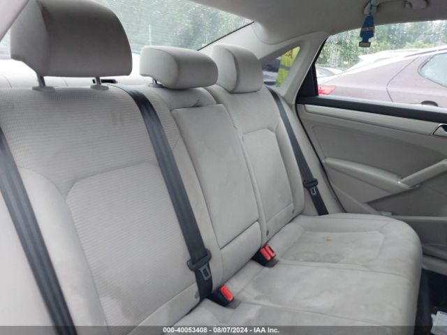 1VWAT7A39GC006396 Volkswagen Passat 1.8t S