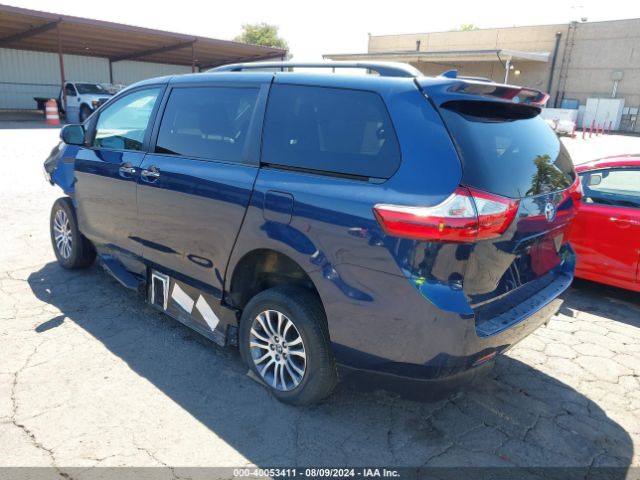 5TDYZ3DC8KS001508 Toyota Sienna Xle 8 Passenger