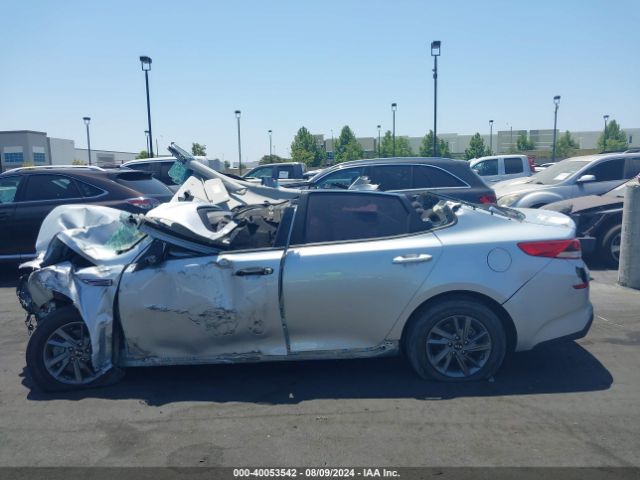 5XXGT4L38LG402225 KIA Optima Lx