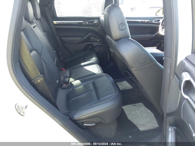 2011 PORSCHE CAYENNE WP1AB2A2XBLA55761 Photo 7