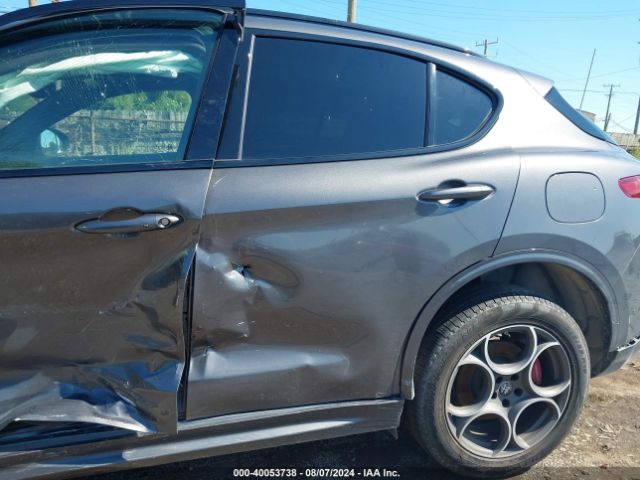 ZASPAKBN4P7D49798 Alfa Romeo Stelvio Ti Awd
