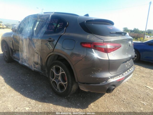 ZASPAKBN4P7D49798 Alfa Romeo Stelvio Ti Awd