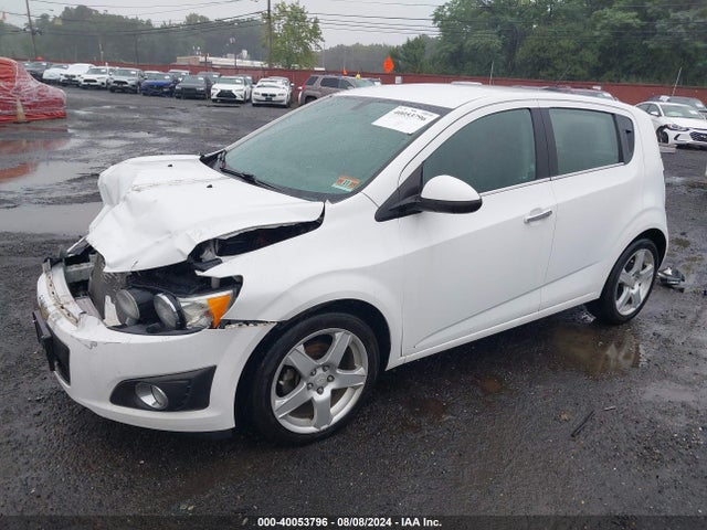 Chevrolet Sonic Ltz Auto 2016 1G1JE6SB4G4135145 Image 2