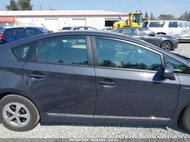 JTDKN3DU2F0444398 Toyota Prius Four