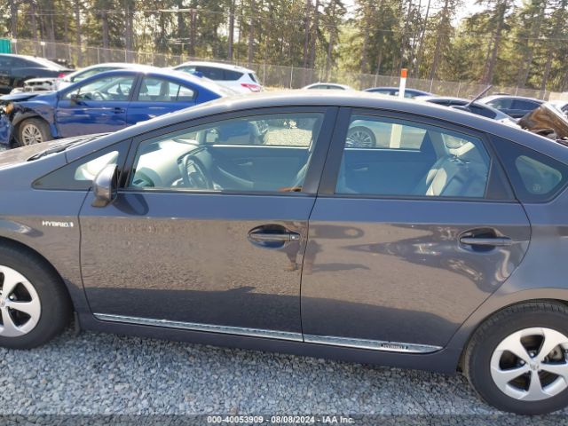 JTDKN3DU2F0444398 Toyota Prius Four