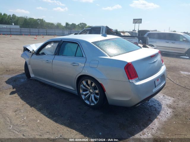 2020 CHRYSLER 300 2C3CCAAG9LH239296 Photo 2