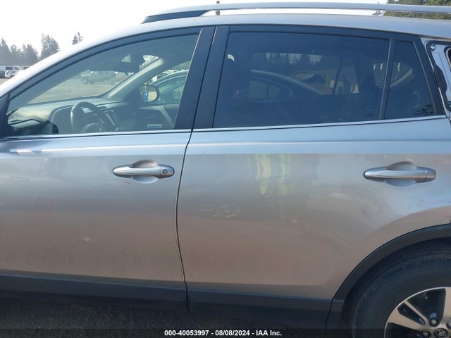 Toyota Rav4 Xle 2018 JTMRFREV6JJ220706 Image 14