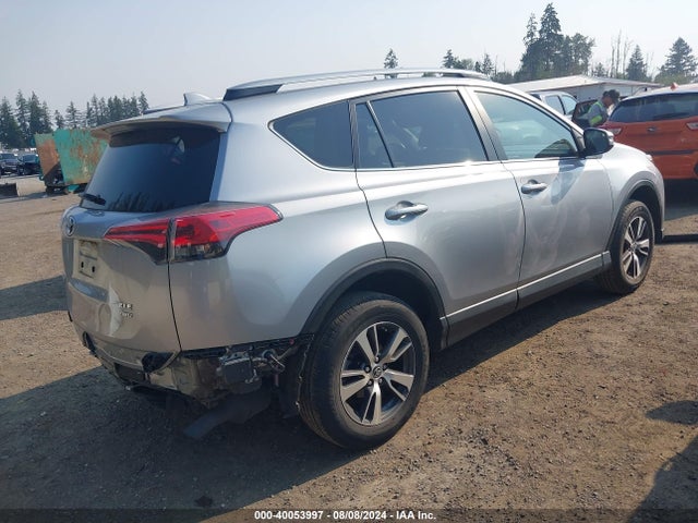 Toyota Rav4 Xle 2018 JTMRFREV6JJ220706 Image 4