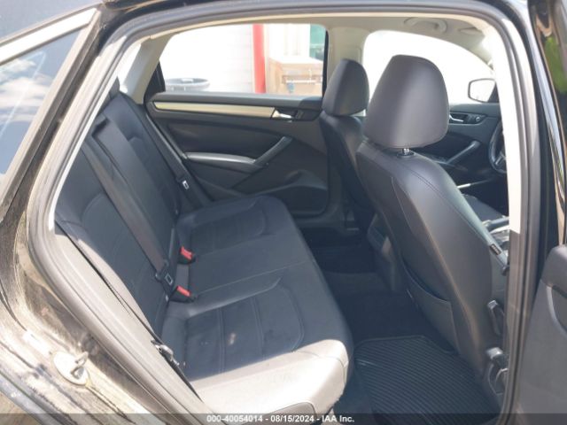 1VWAT7A31EC042676 Volkswagen Passat 1.8t Wolfsburg Edition