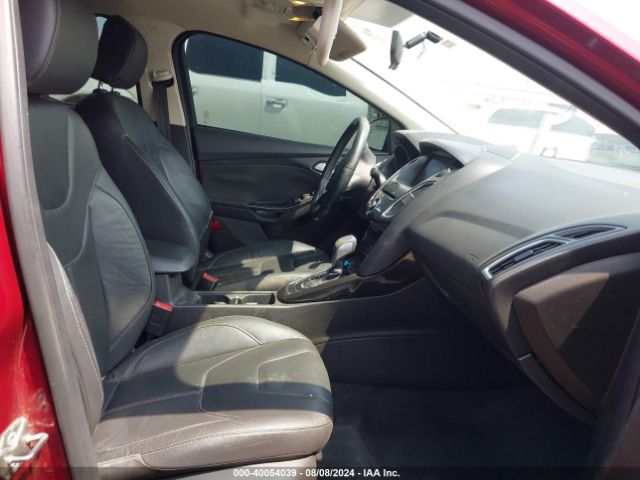 1FADP3J23GL212355 Ford Focus Titanium