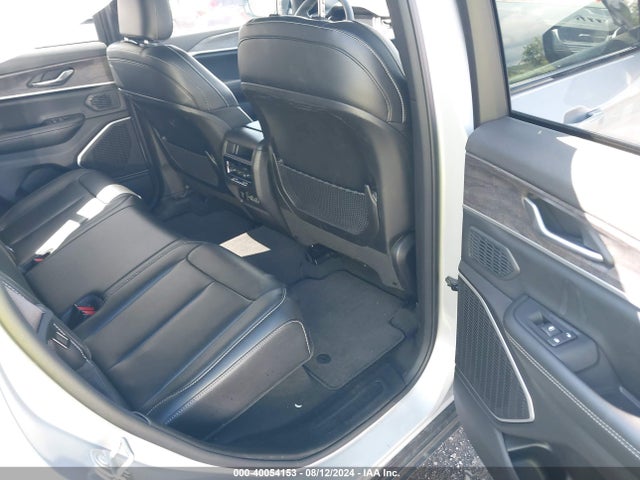Jeep Grand Cherokee 4xe 2024 1C4RJYB60RC115701 Image 8