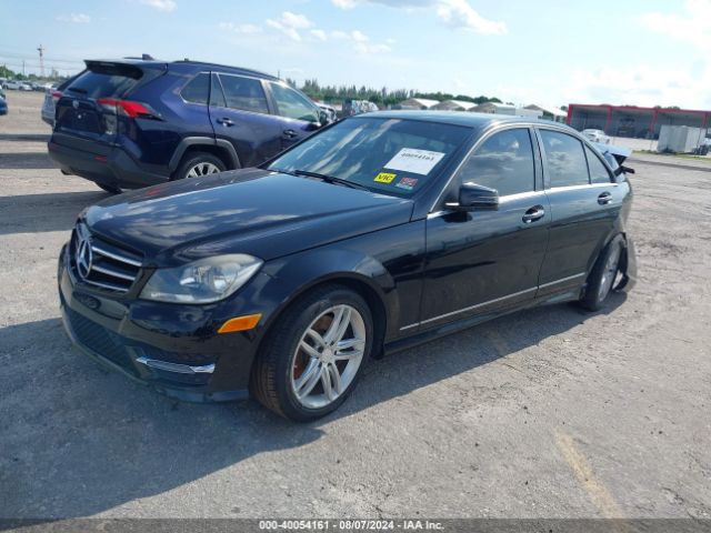 WDDGF8AB0EA941368 Mercedes-Benz C 300