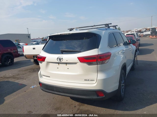 Toyota Highlander Xle 2017 5TDJZRFH2HS427507 Image 16